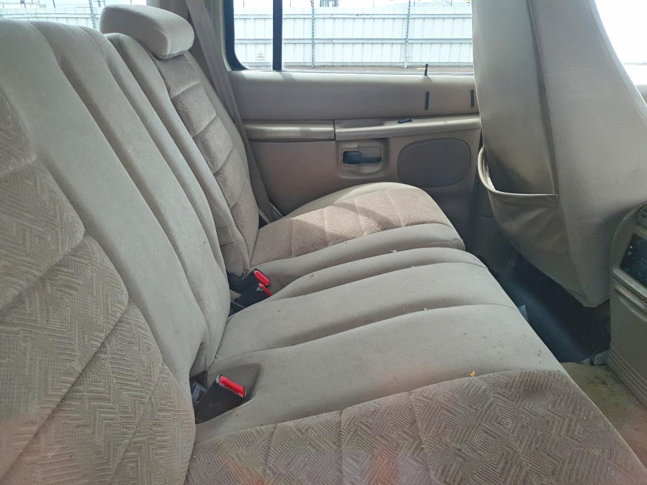 2000 FORD EXPLORER XLT photo 19