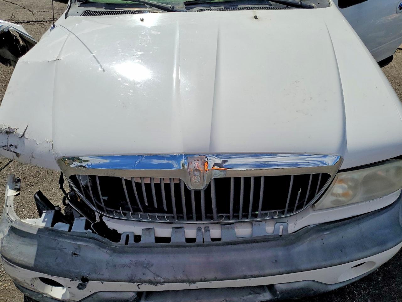 1999 LINCOLN NAVIGATOR photo 11