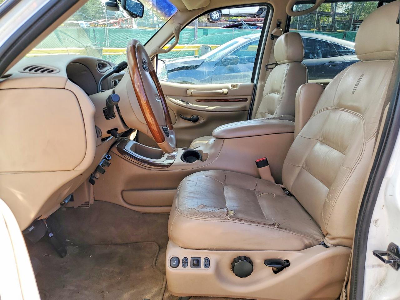 1999 LINCOLN NAVIGATOR photo 7