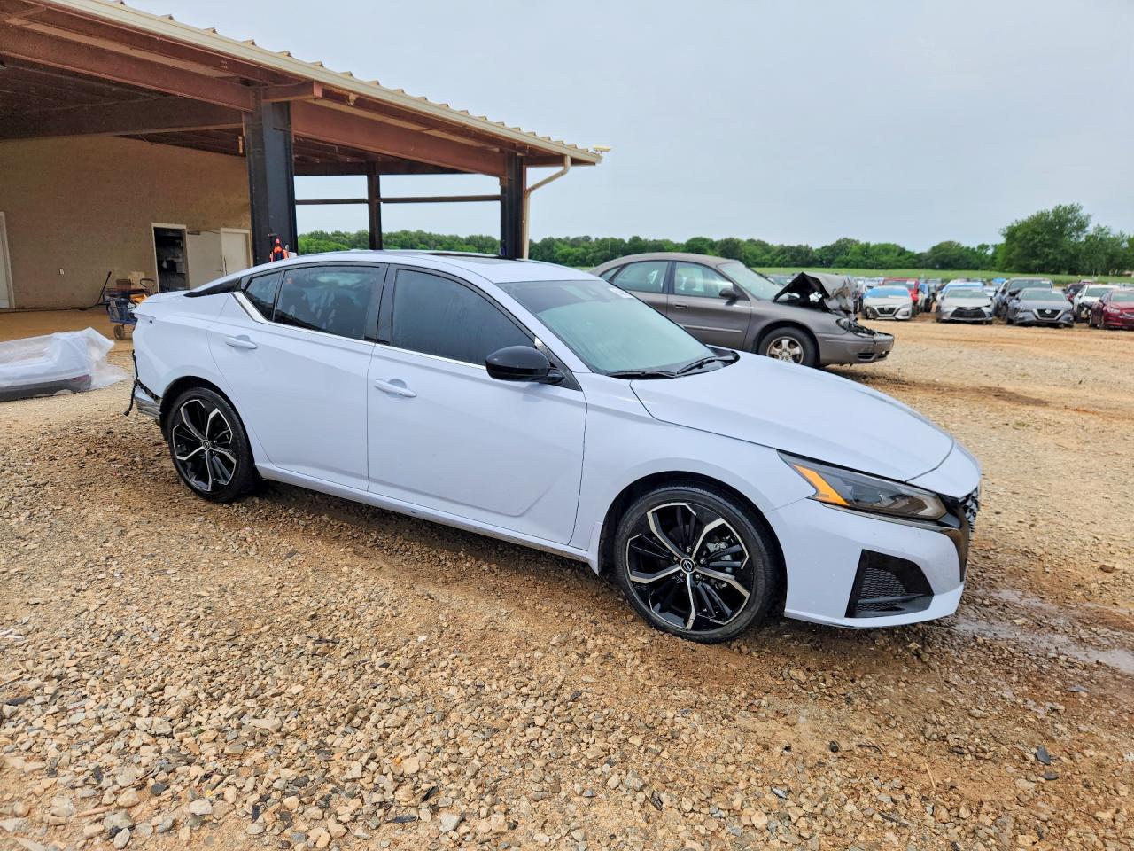 2024 NISSAN ALTIMA SR photo 7