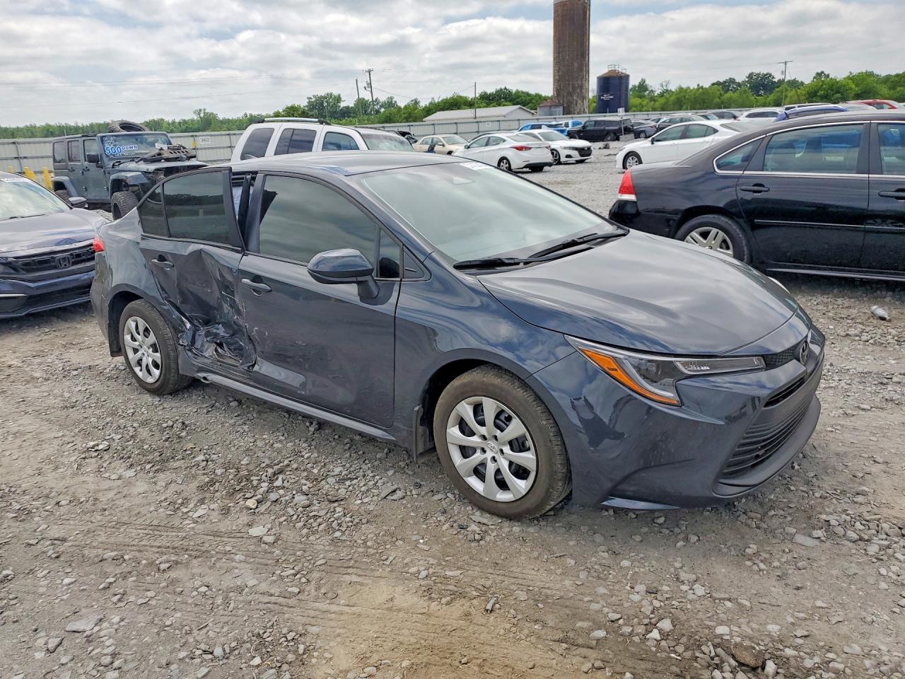 2024 TOYOTA COROLLA LE photo 7