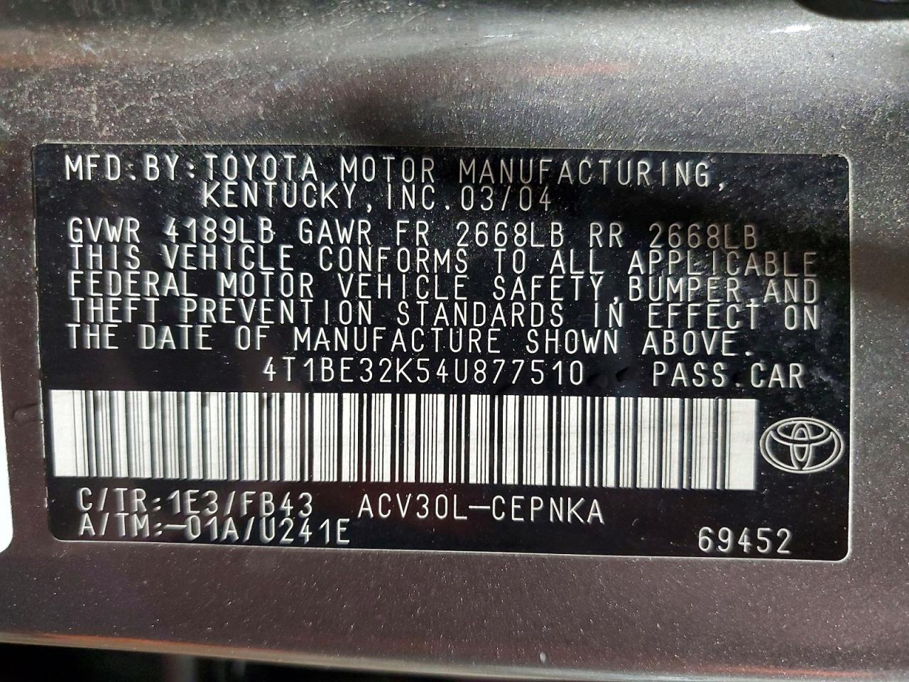 2004 TOYOTA CAMRY LE photo 25