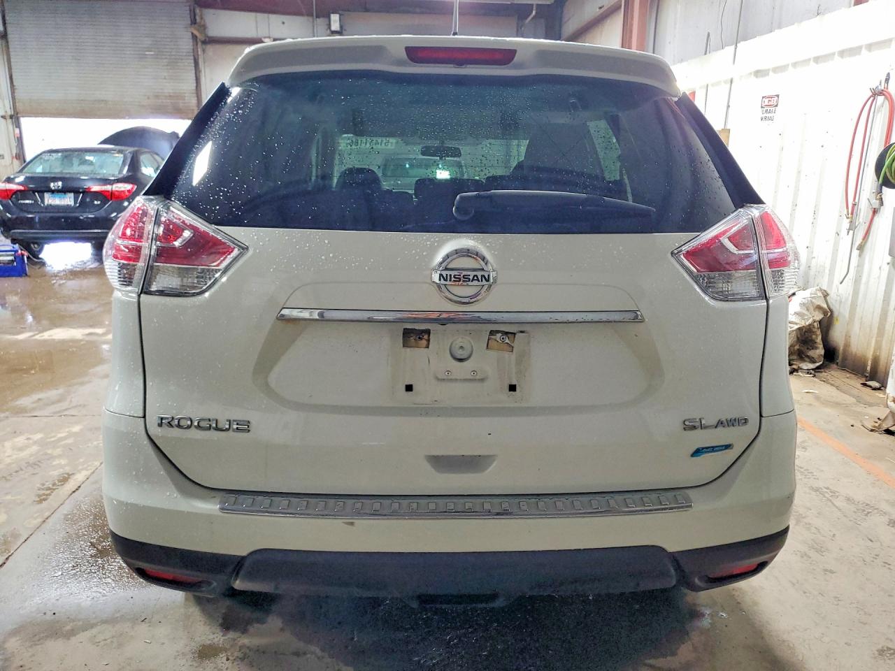 2014 NISSAN ROGUE S photo 16