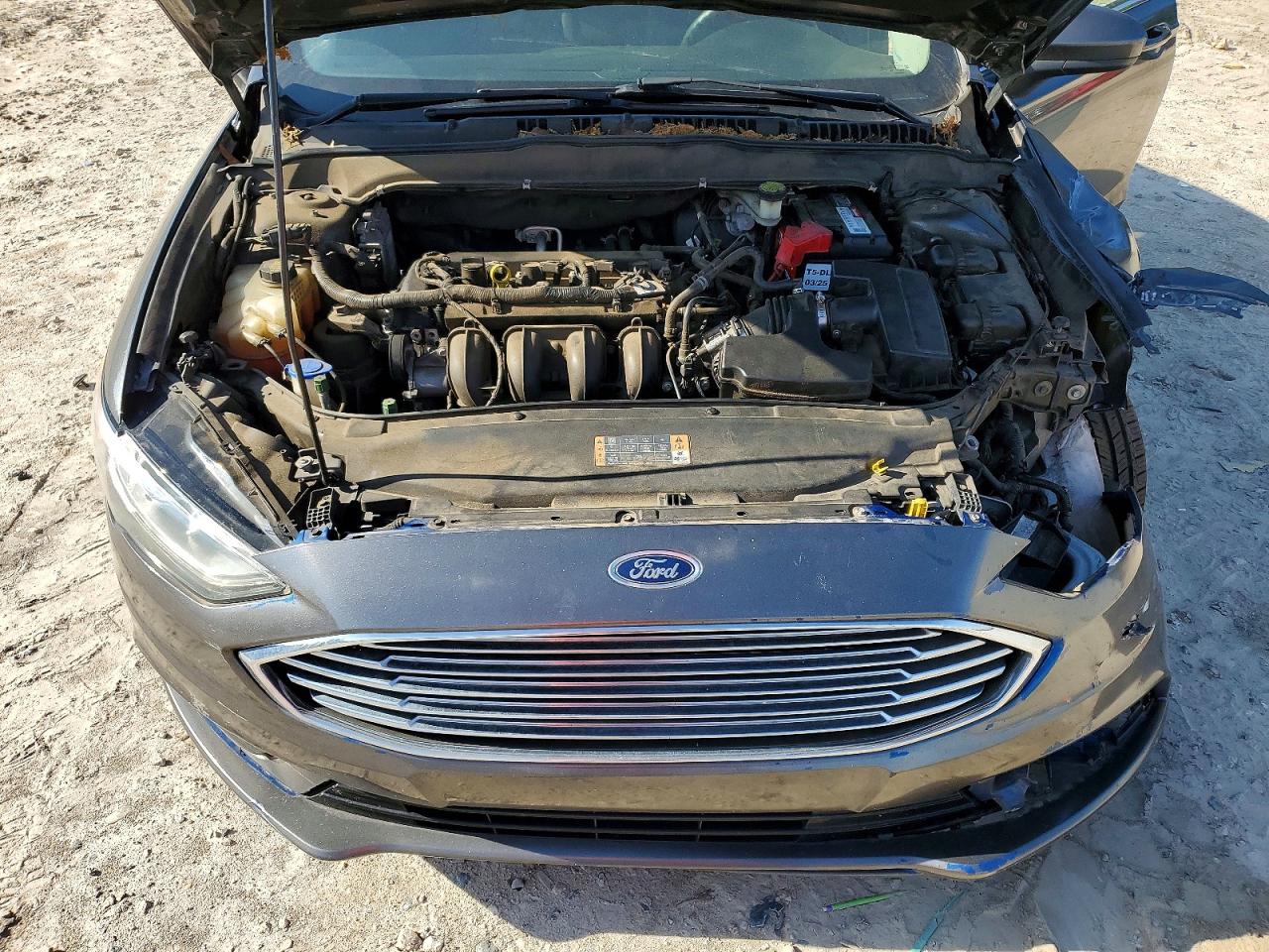 2017 FORD FUSION SE photo 31