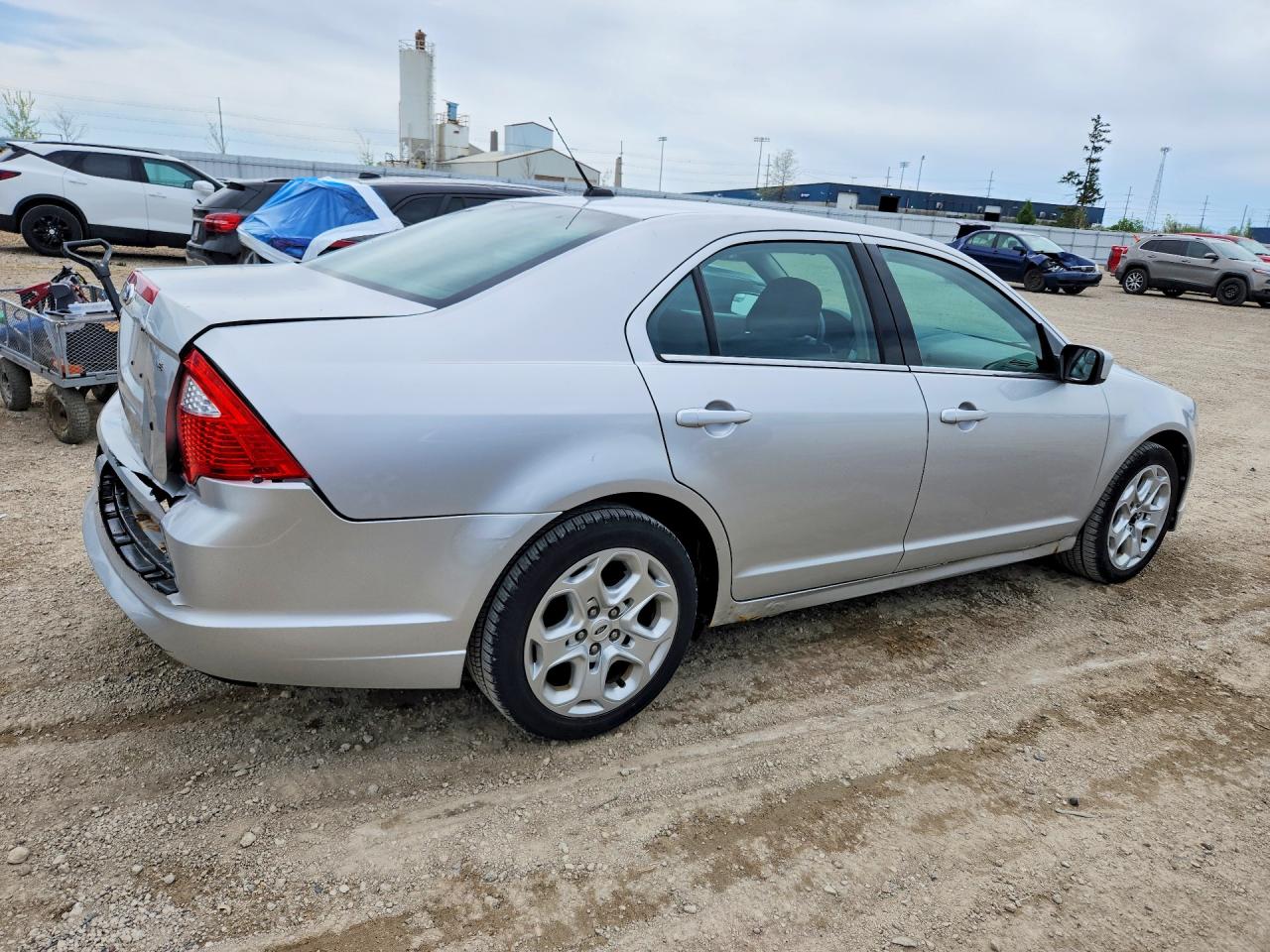 2011 FORD FUSION SE photo 7