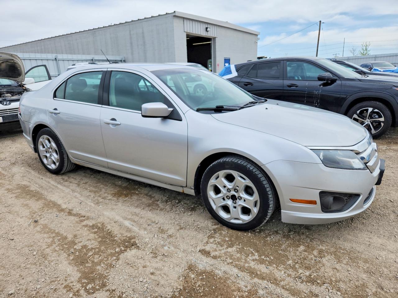 2011 FORD FUSION SE photo 10