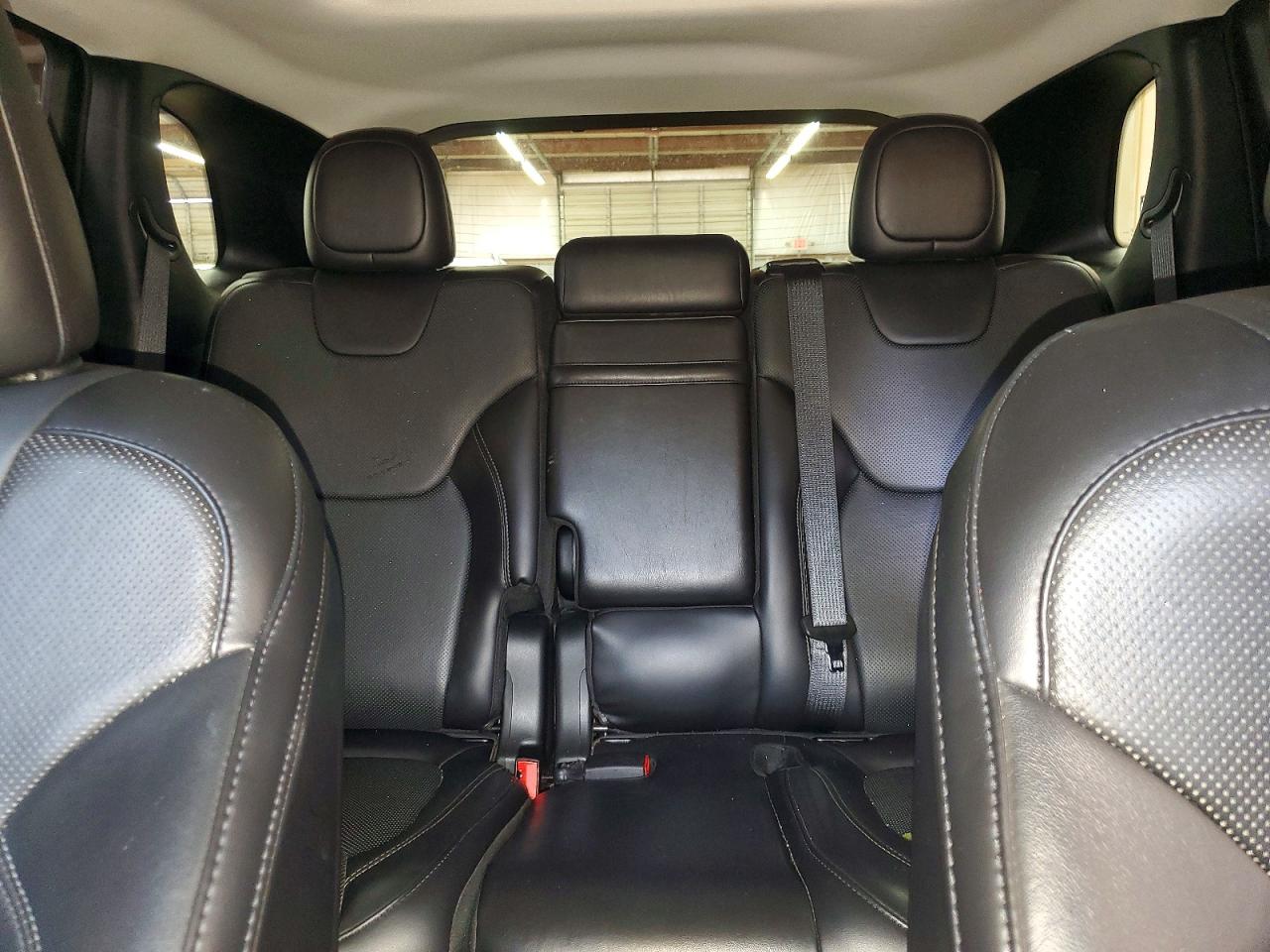 2019 JEEP CHEROKEE LIMITED photo 19