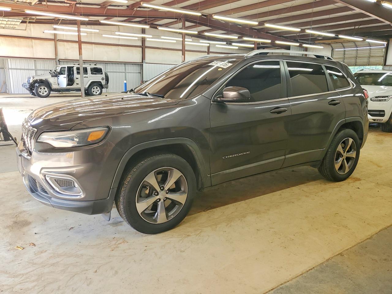 2019 JEEP CHEROKEE