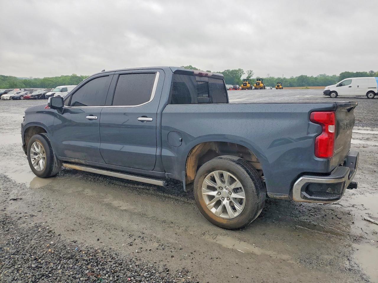 2021 CHEVROLET SILVERADO K1500 LTZ photo 2