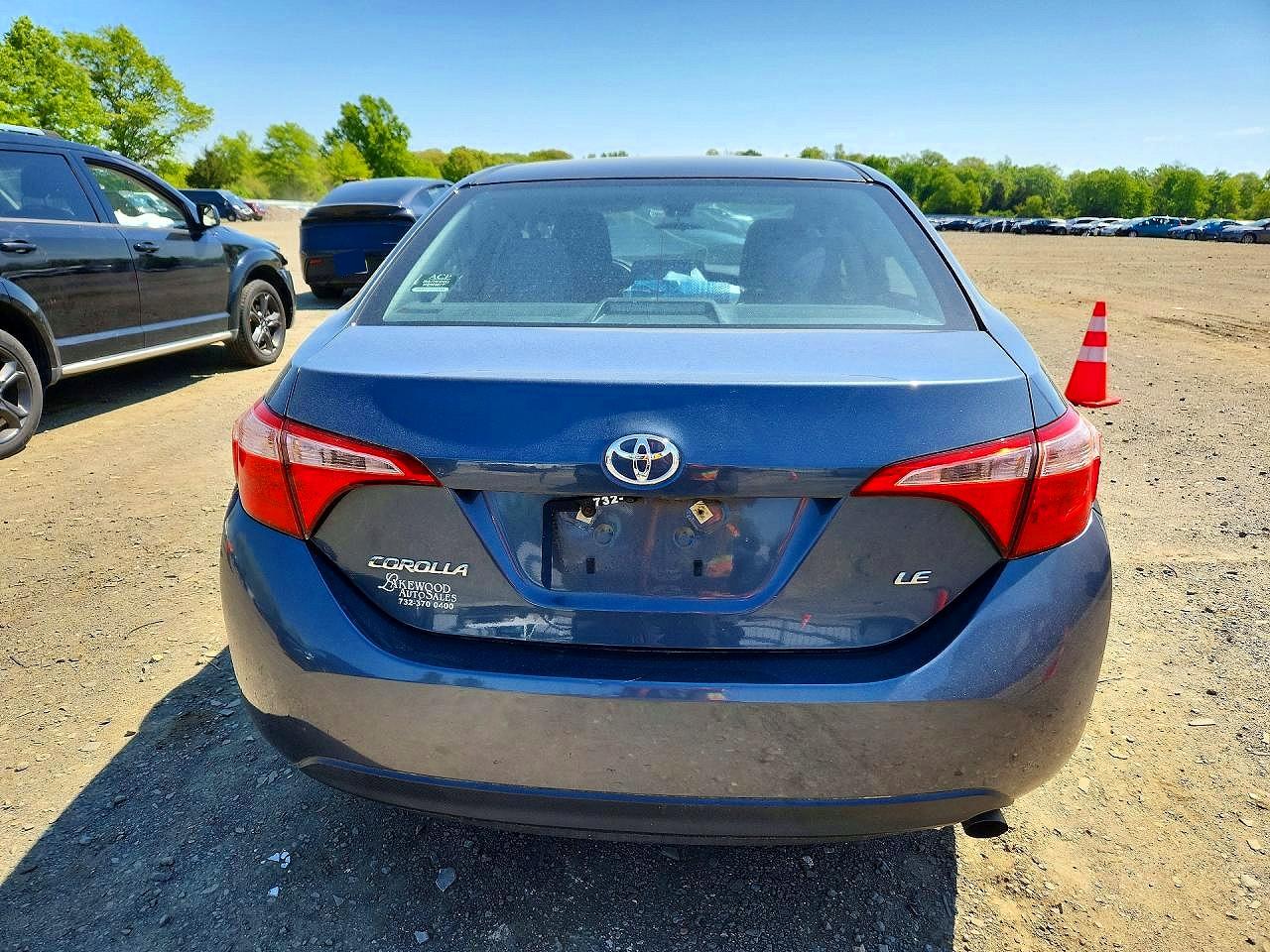 2017 TOYOTA COROLLA LE photo 11