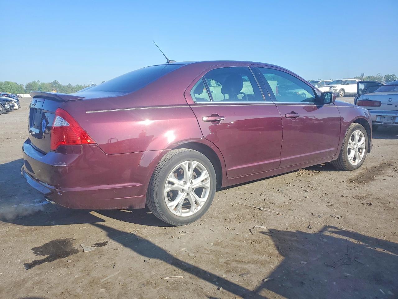 2012 FORD FUSION SE photo 5