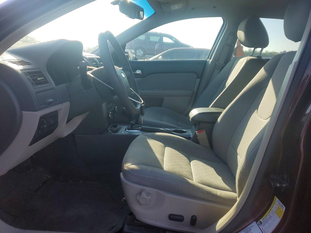 2012 FORD FUSION SE photo 13