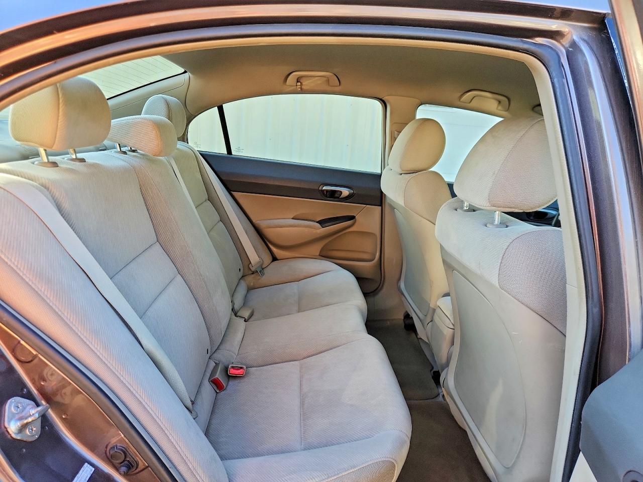 2010 HONDA CIVIC LX photo 19