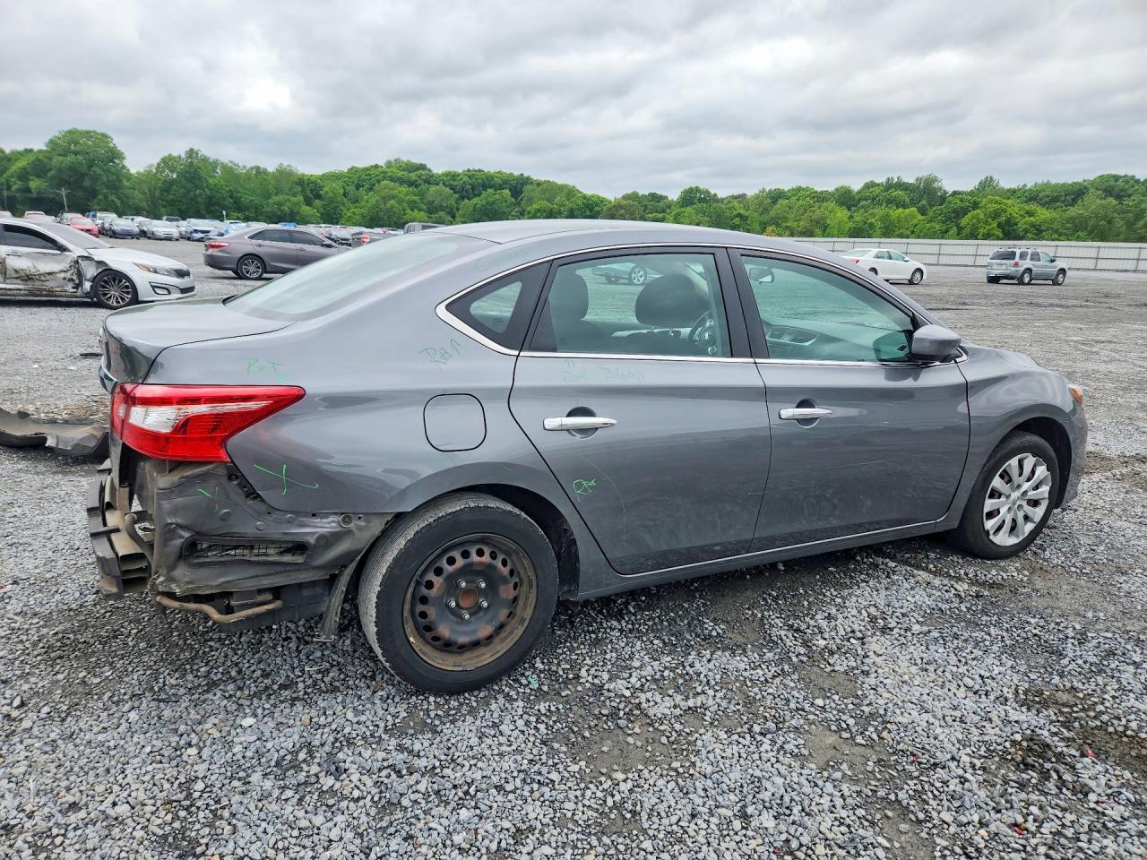 2018 NISSAN SENTRA S photo 3