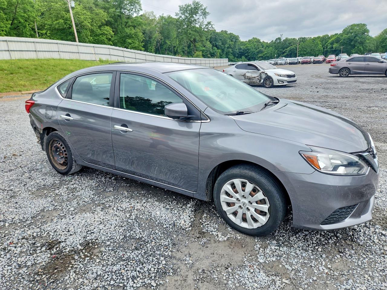 2018 NISSAN SENTRA S photo 4