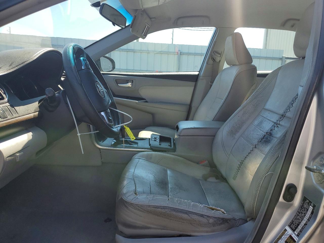 2016 TOYOTA CAMRY XLE photo 7