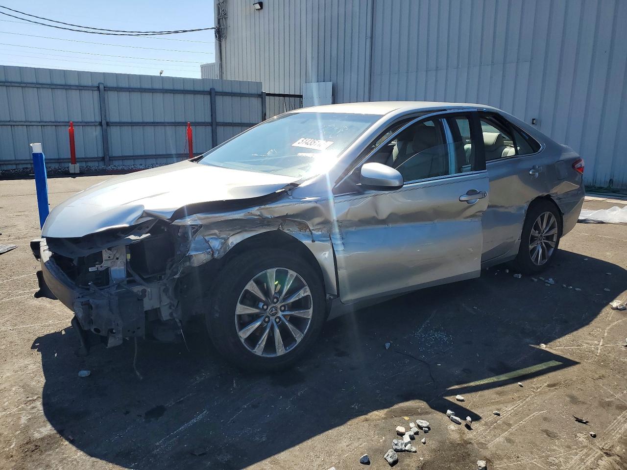2016 TOYOTA CAMRY