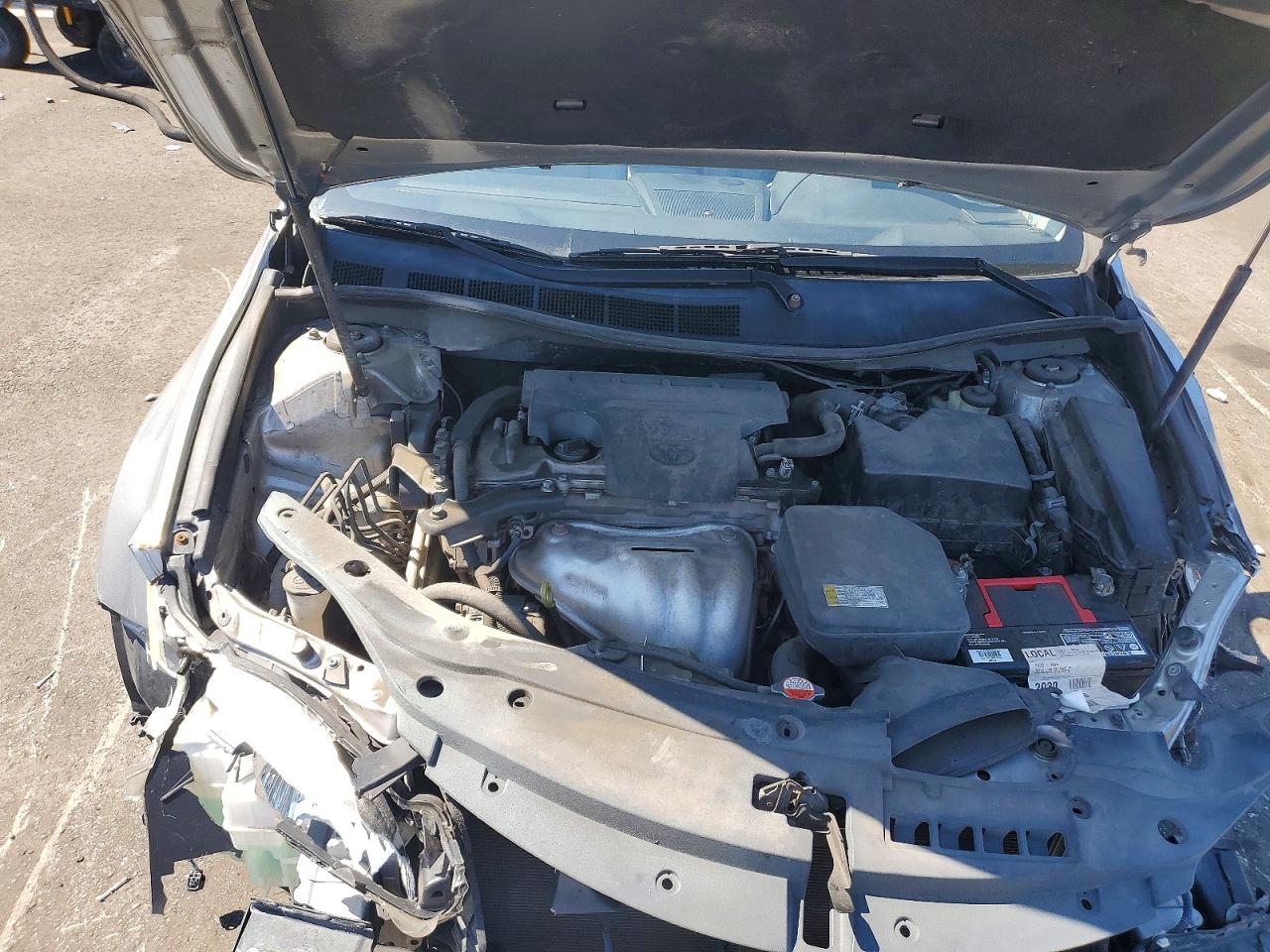 2016 TOYOTA CAMRY XLE photo 11