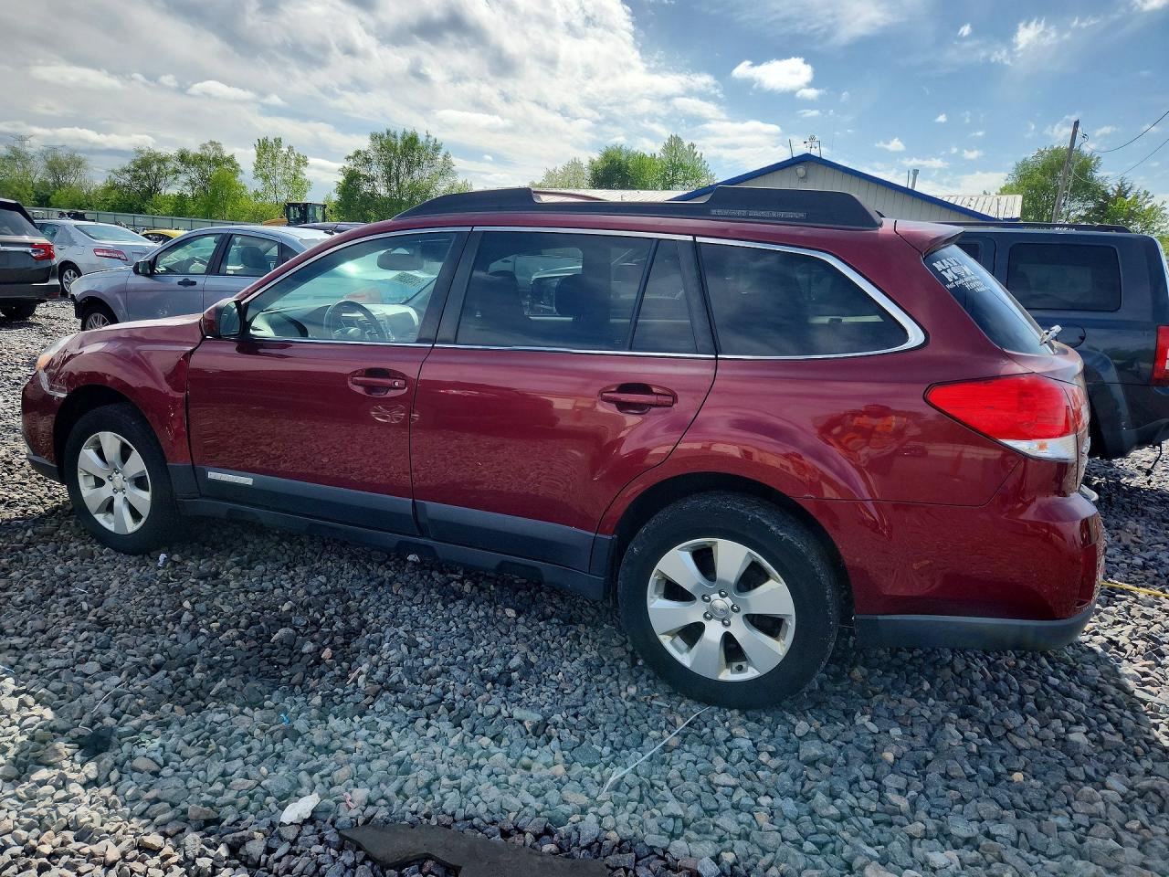 2012 SUBARU OUTBACK 2.5I PREMIUM photo 3