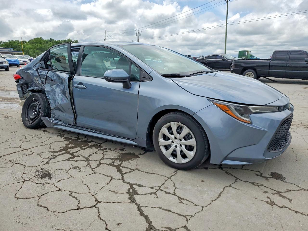 2020 TOYOTA COROLLA LE photo 10