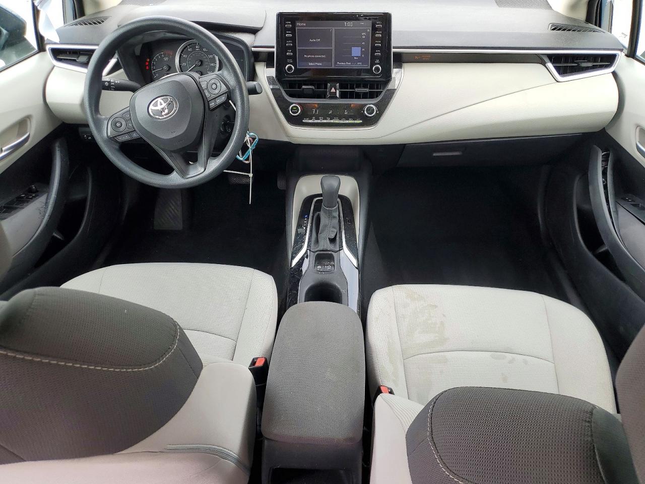 2020 TOYOTA COROLLA LE photo 22