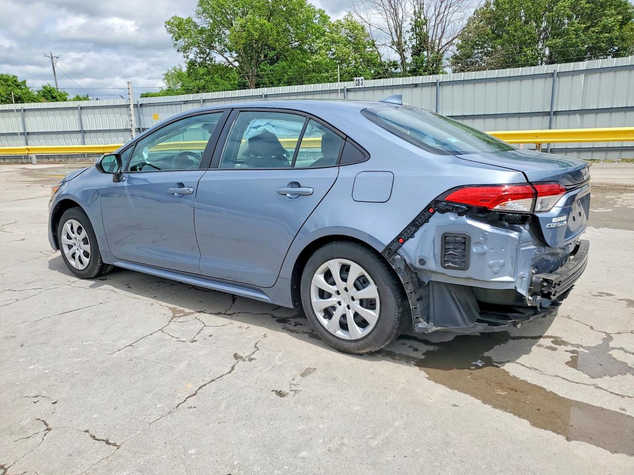 2020 TOYOTA COROLLA LE photo 4