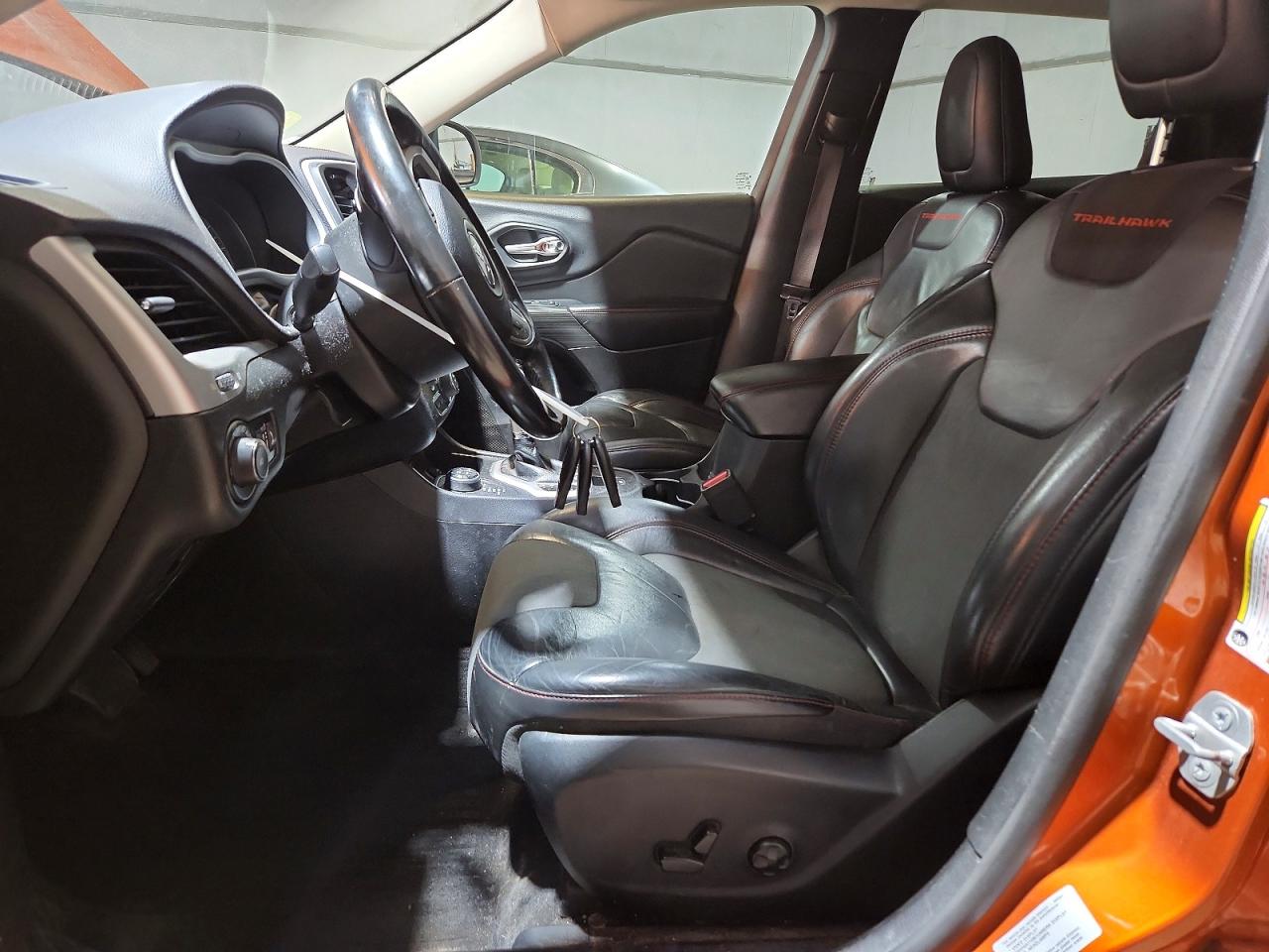 2015 JEEP CHEROKEE TRAILHAWK photo 13
