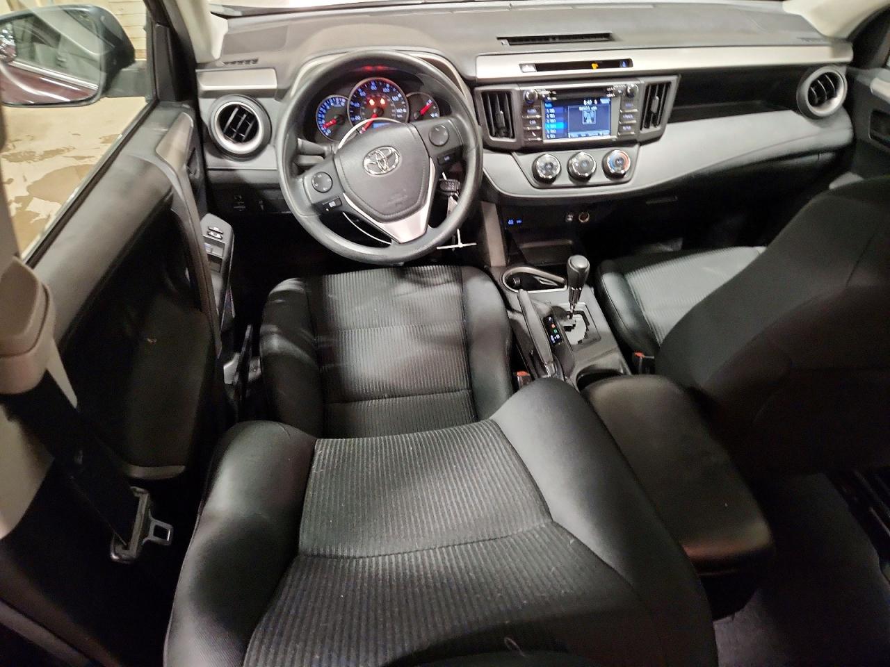 2016 TOYOTA RAV4 LE photo 8