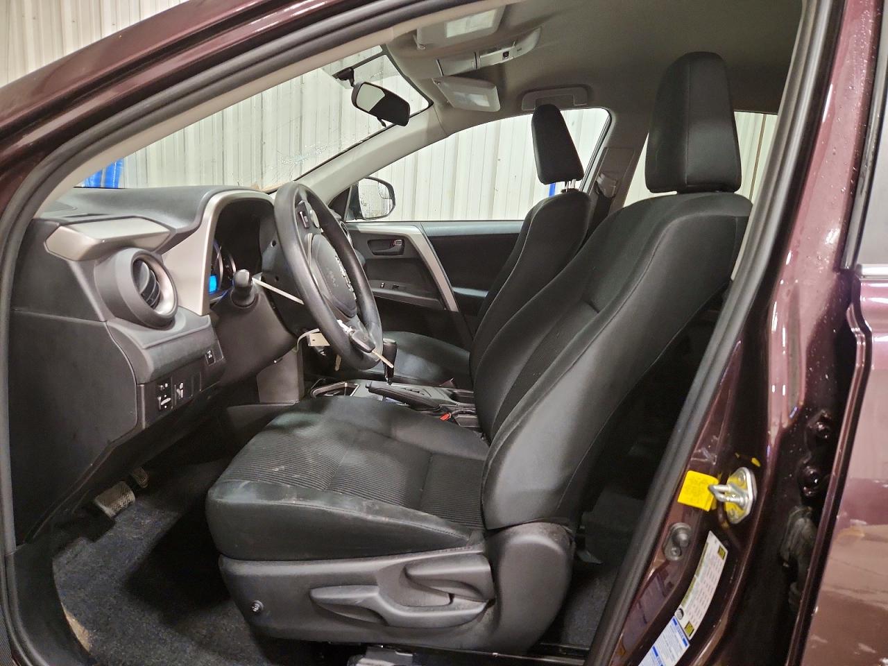 2016 TOYOTA RAV4 LE photo 7