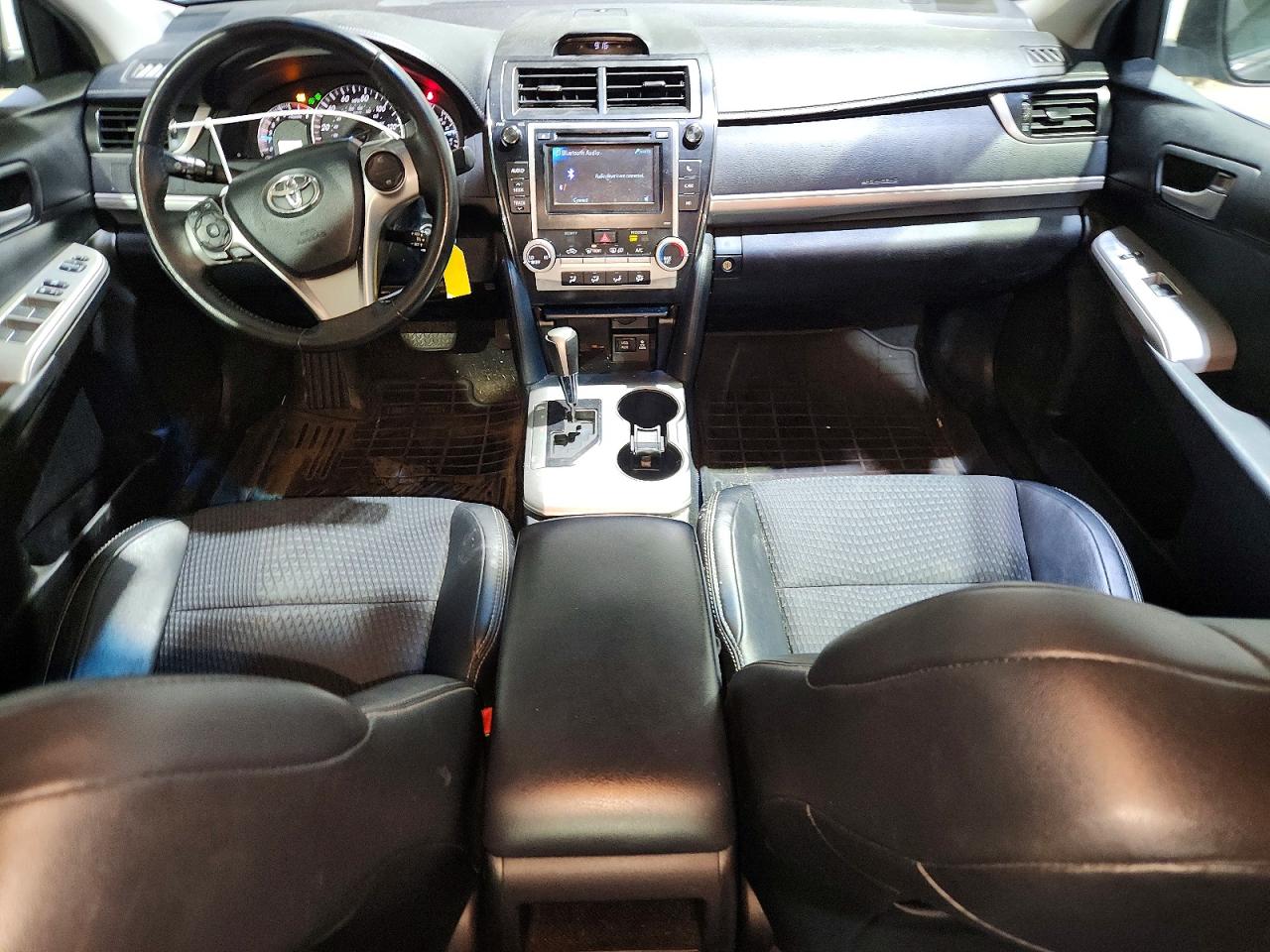 2012 TOYOTA CAMRY SE photo 22
