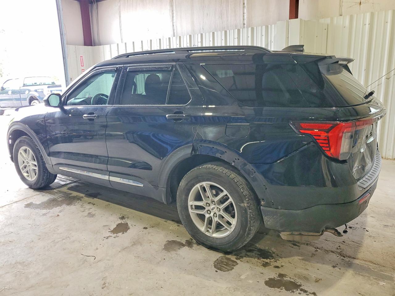 2025 FORD EXPLORER ACTIVE photo 3