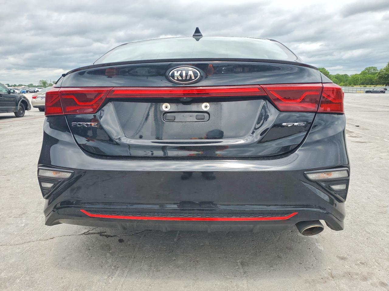 2020 KIA FORTE GT LINE photo 16