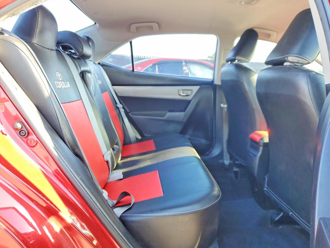 2017 TOYOTA COROLLA LE photo 19