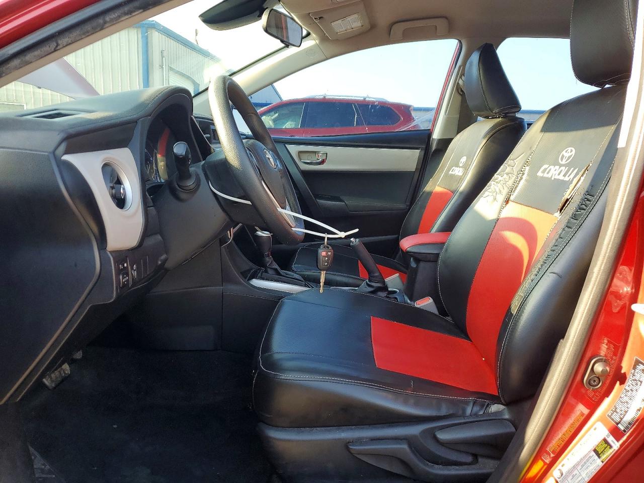 2017 TOYOTA COROLLA LE photo 13