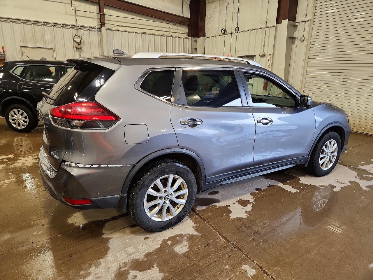 2017 NISSAN ROGUE SV photo 7