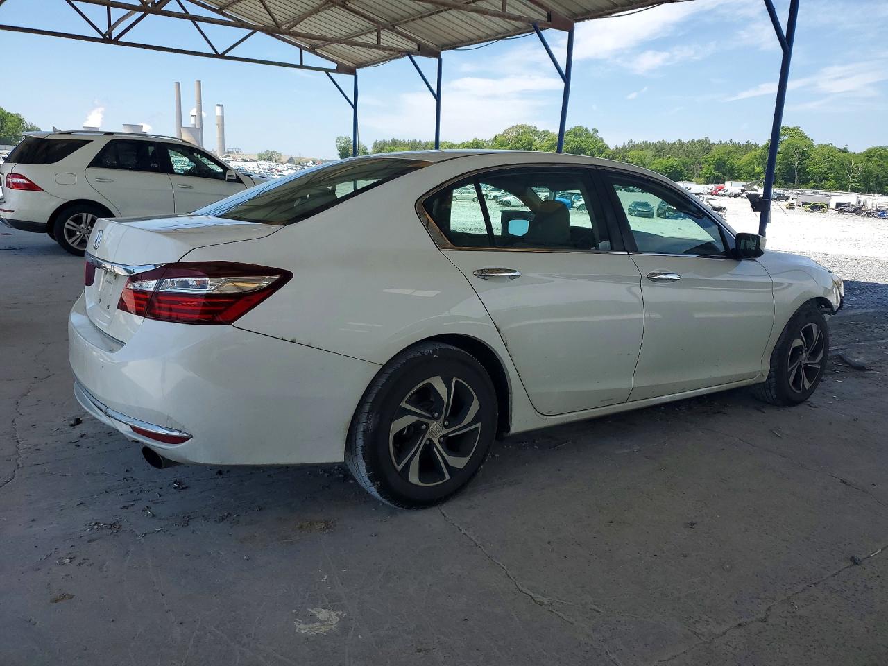 2016 HONDA ACCORD LX photo 5