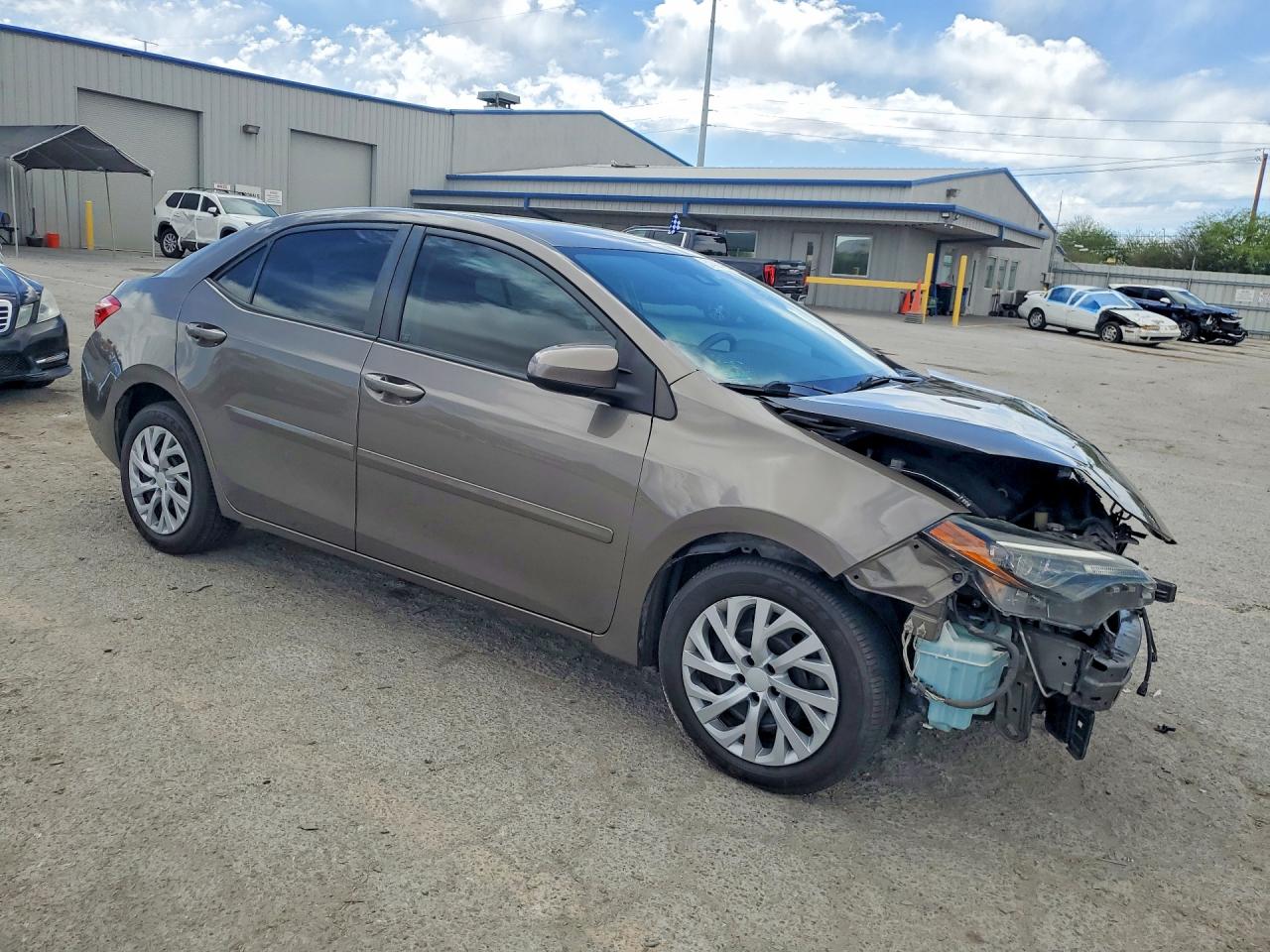 2018 TOYOTA COROLLA LE photo 7