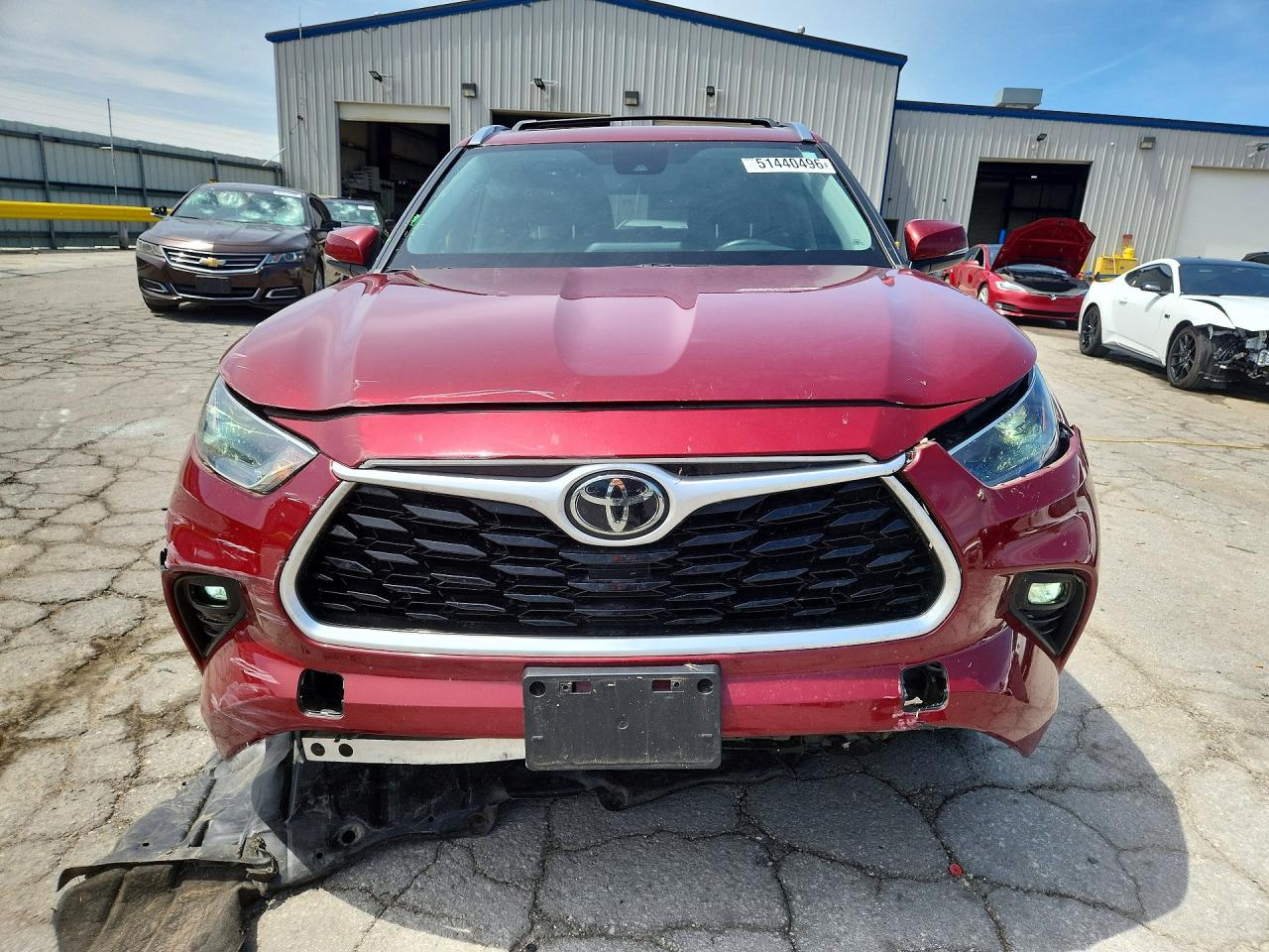 2021 TOYOTA HIGHLANDER XLE photo 9