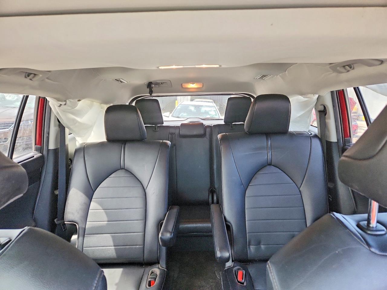 2021 TOYOTA HIGHLANDER XLE photo 19