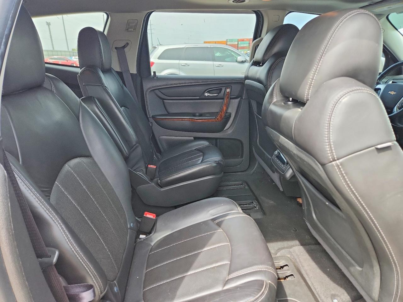 2014 CHEVROLET TRAVERSE LTZ photo 21