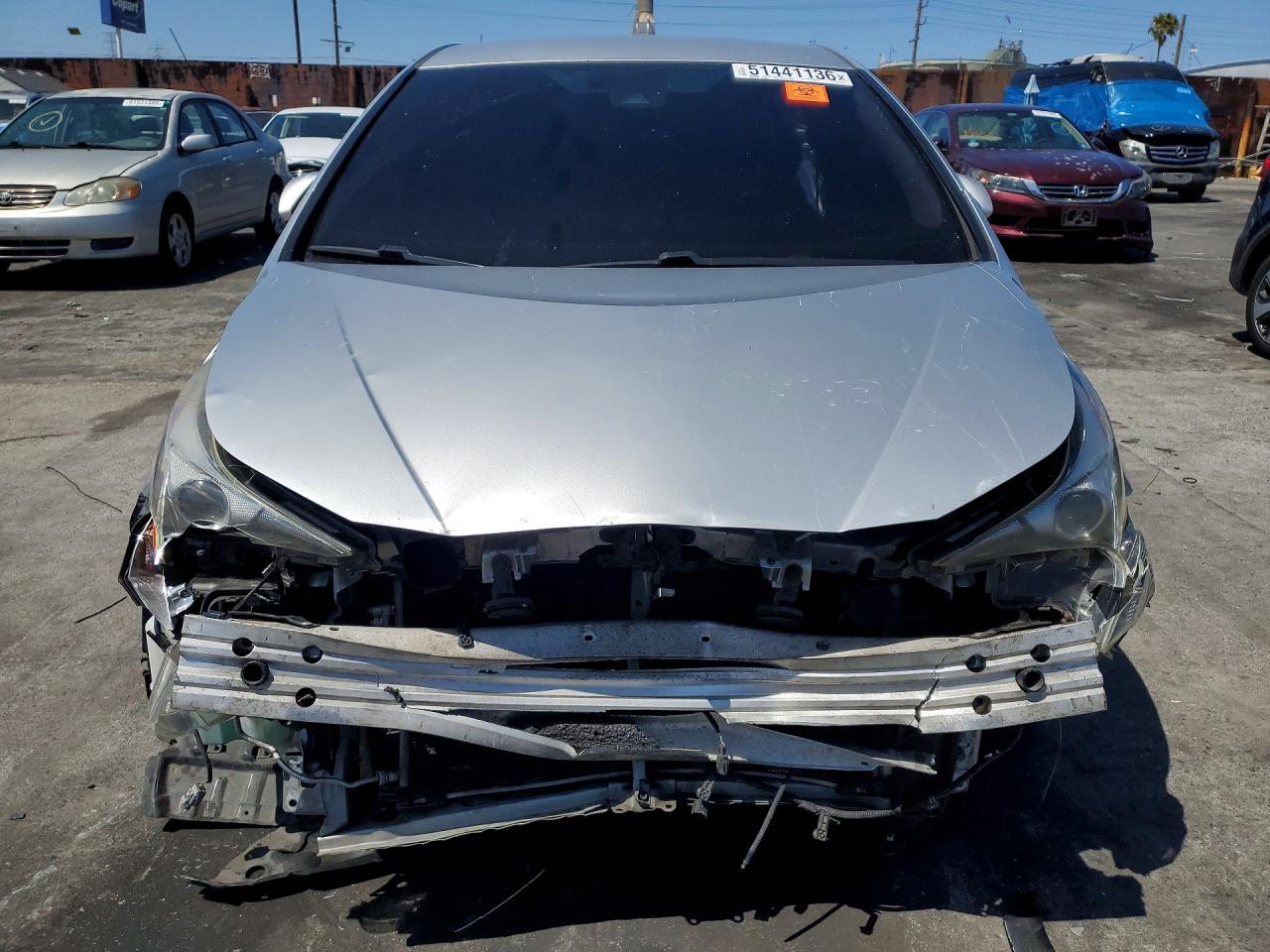 2017 TOYOTA PRIUS THREE TOURING photo 9