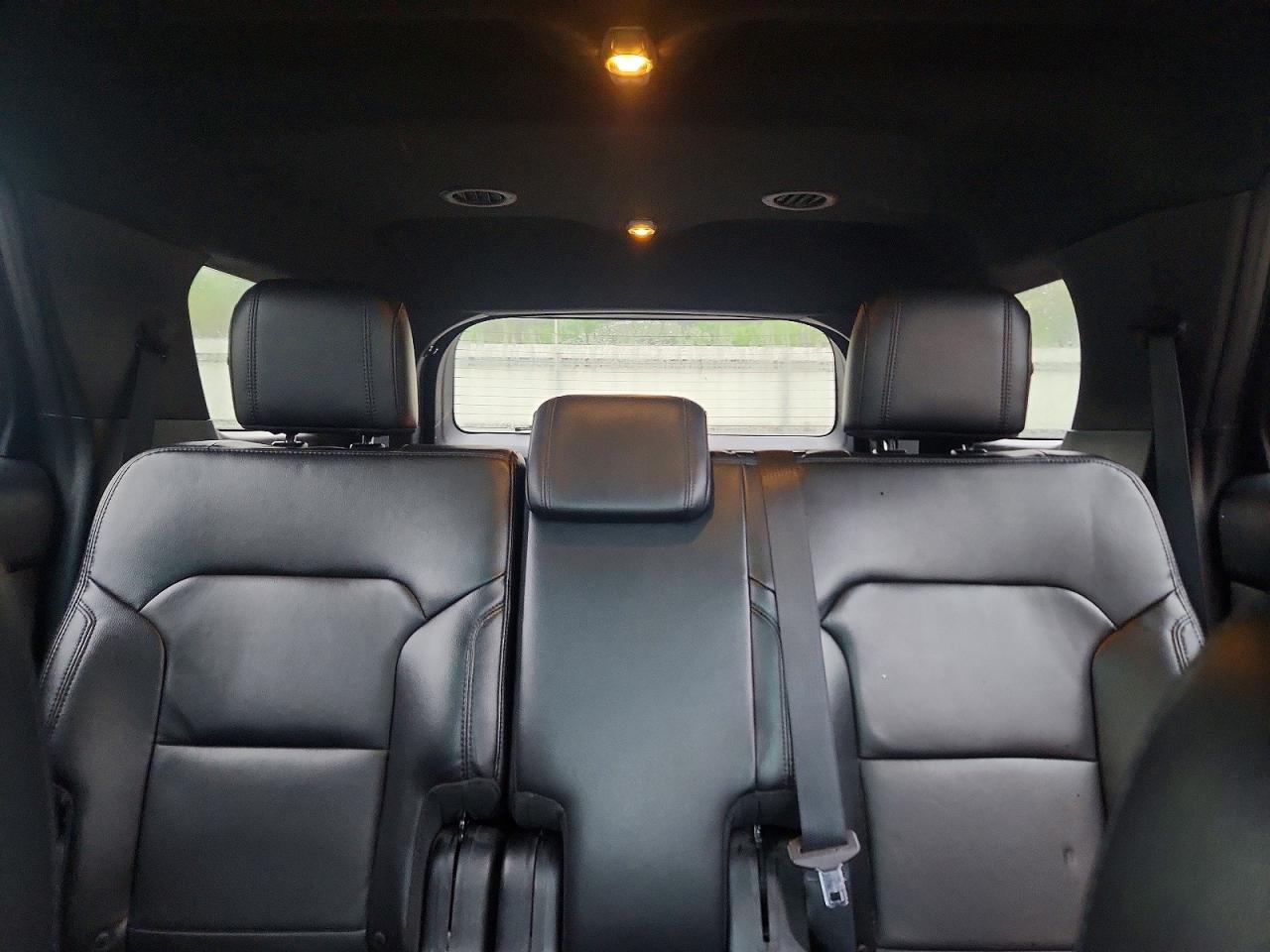 2016 FORD EXPLORER XLT photo 10