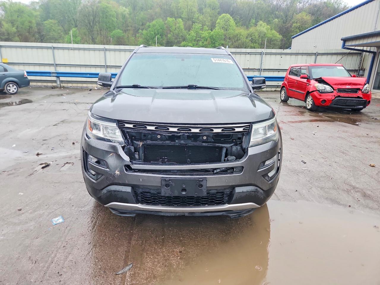 2016 FORD EXPLORER XLT photo 5