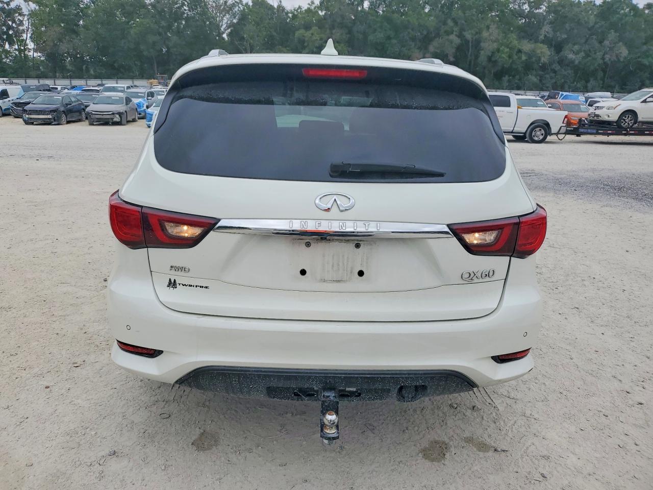2020 INFINITI QX60 PURE photo 16
