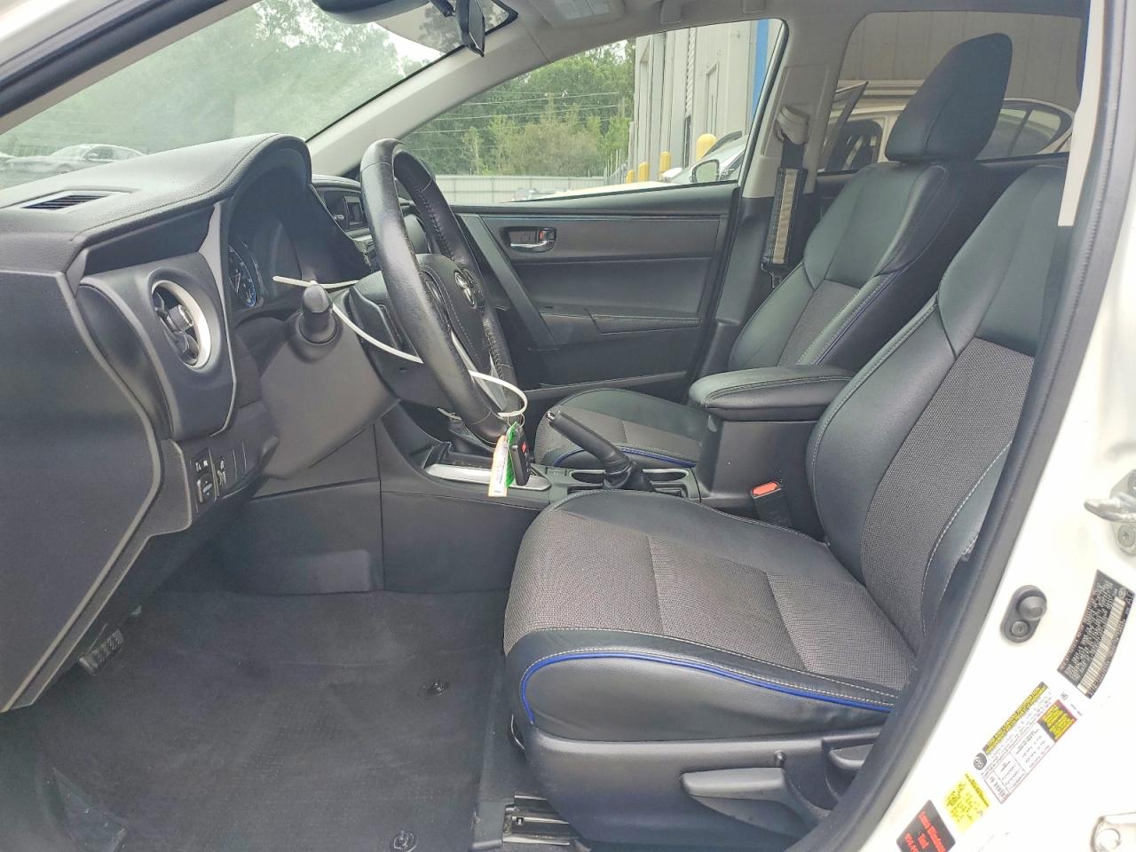 2018 TOYOTA COROLLA SE photo 13