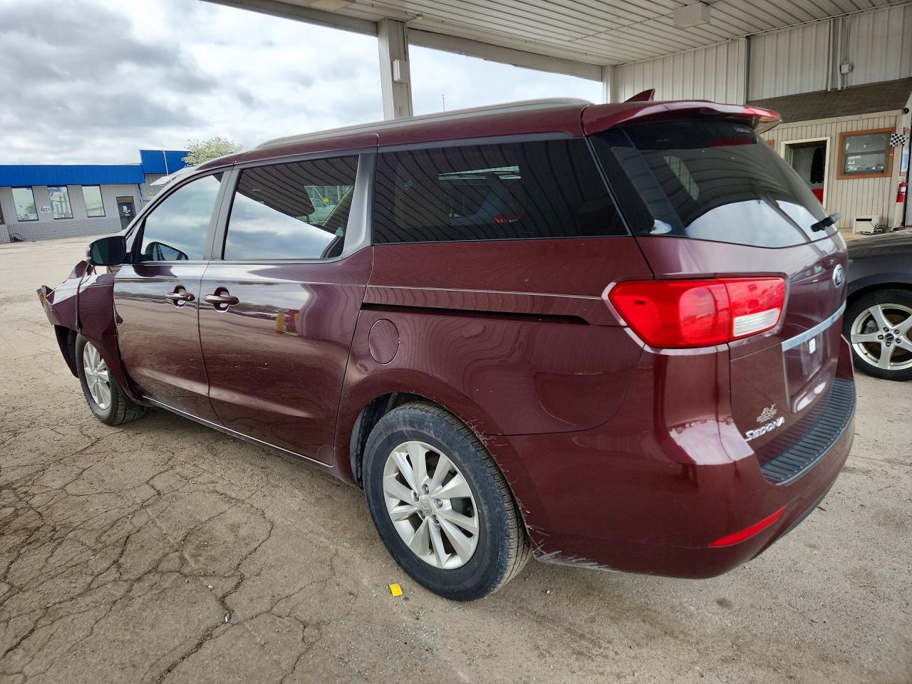 2016 KIA SEDONA LX photo 2