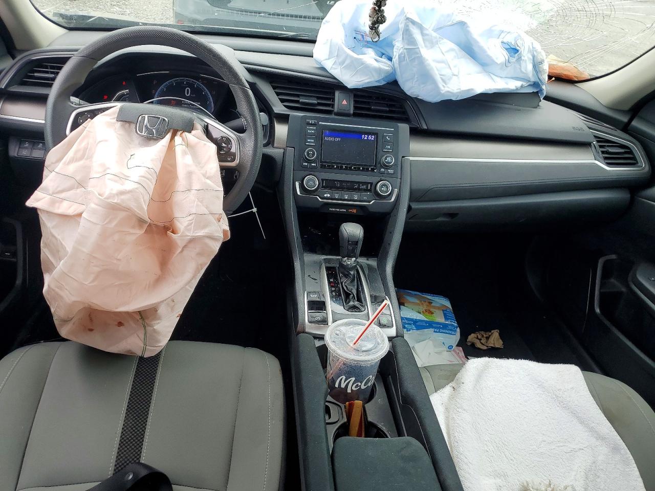 2020 HONDA CIVIC LX photo 22