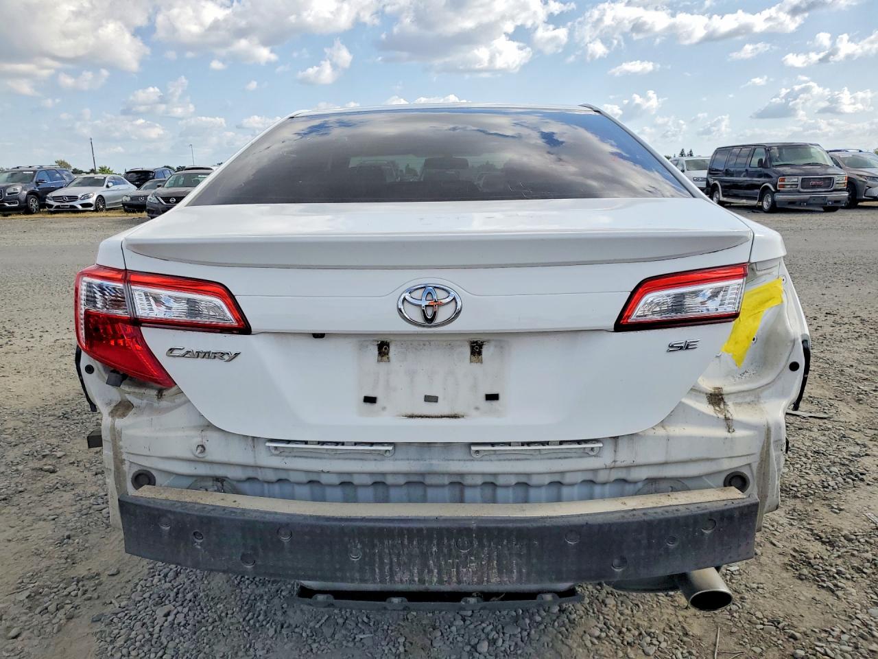 2014 TOYOTA CAMRY SE SPORT photo 11