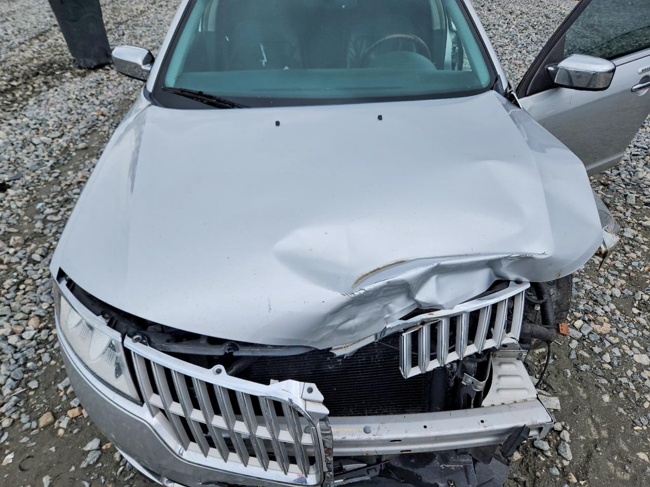 2012 LINCOLN MKZ photo 21