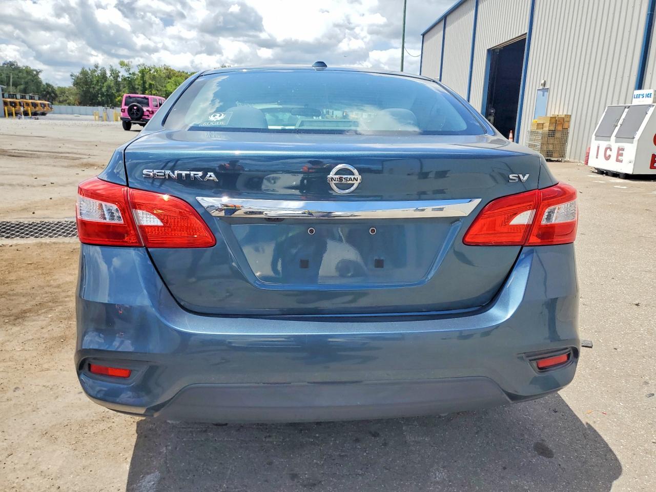 2016 NISSAN SENTRA SV photo 6